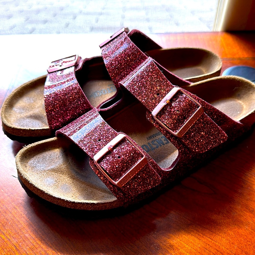 Pink Sparkle Birkenstocks: Lovely and Unique 💕